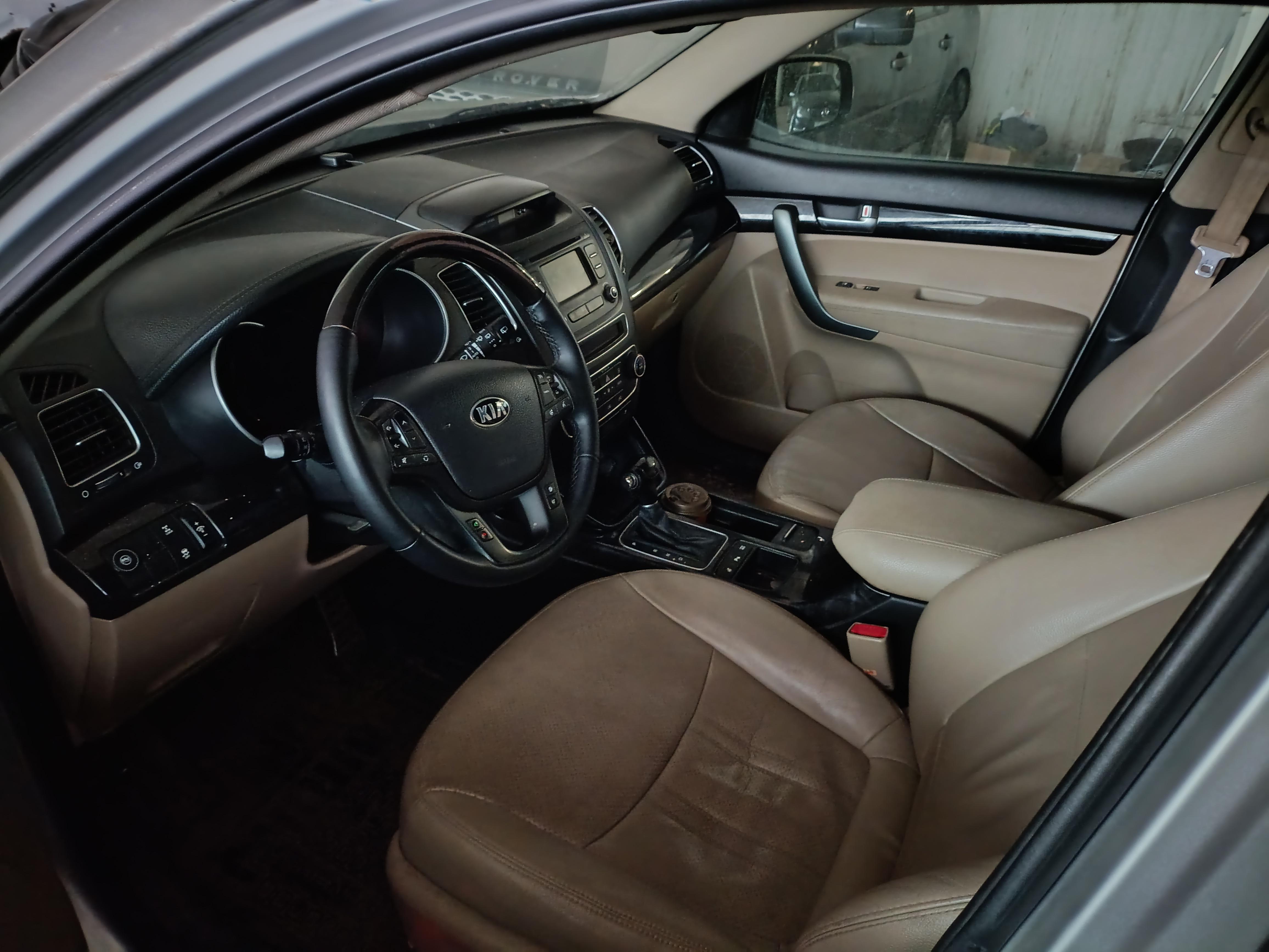 Kia Sorento - фото 6