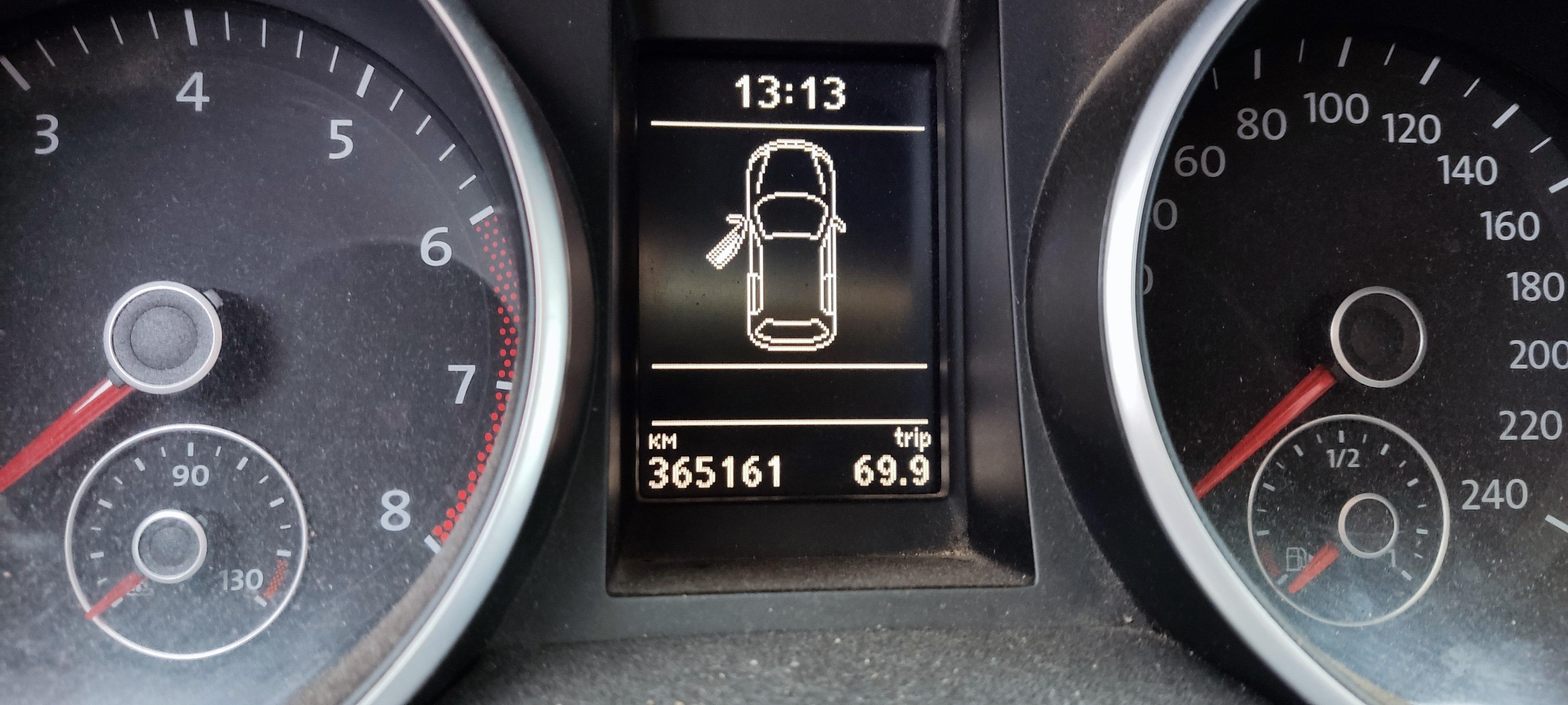 Volkswagen Golf - фото 8