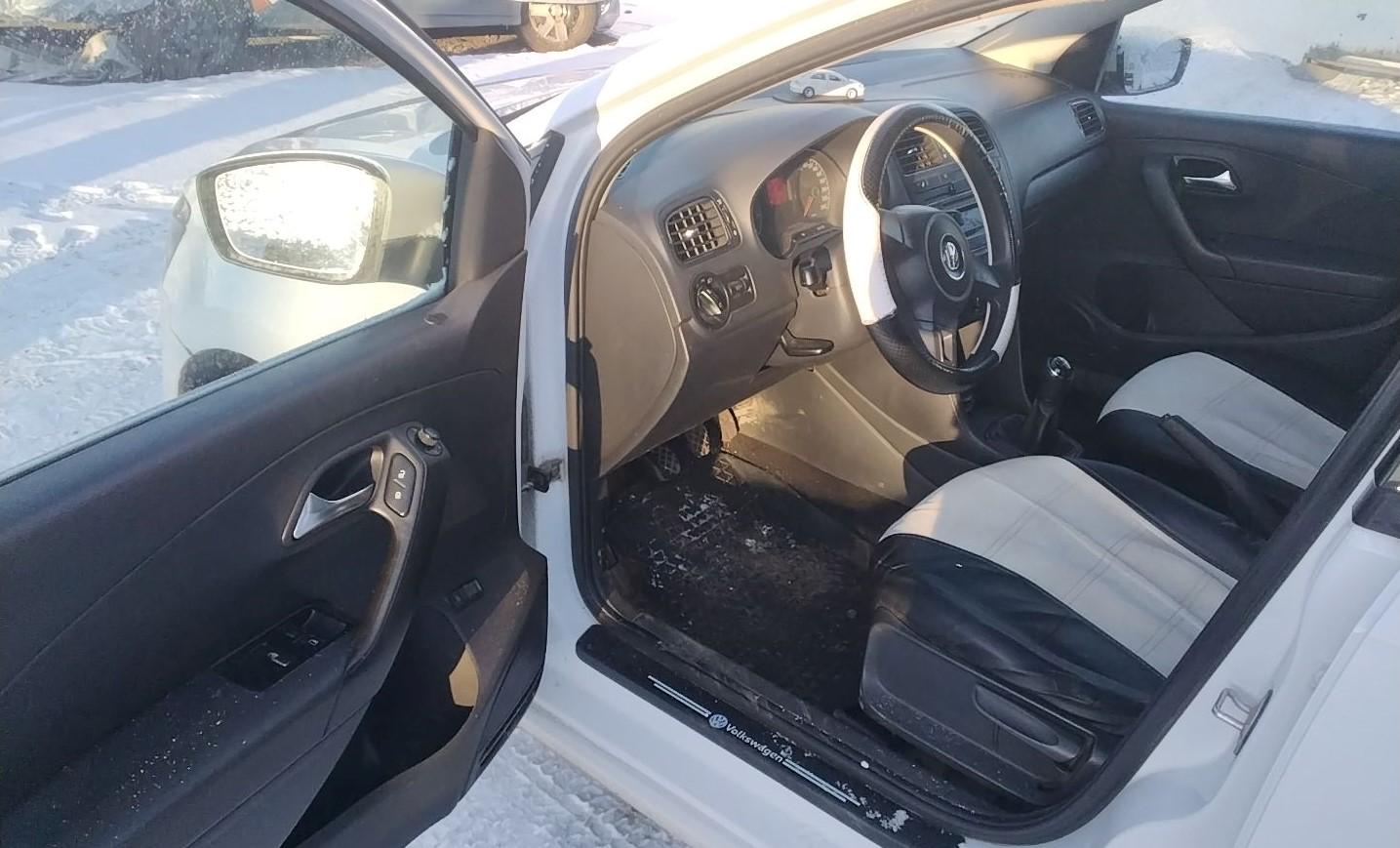 Volkswagen Polo - фото 6