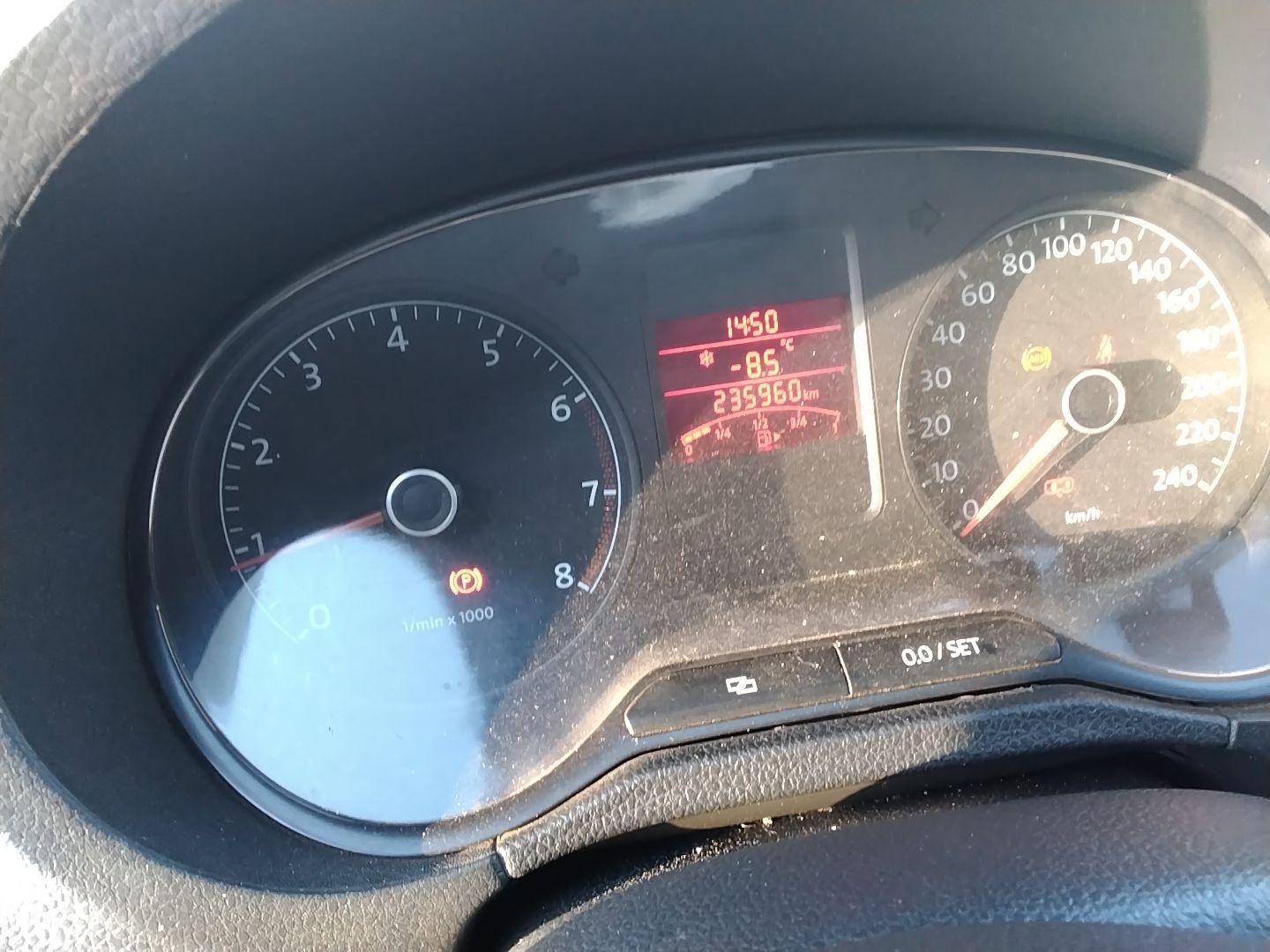 Volkswagen Polo - фото 8