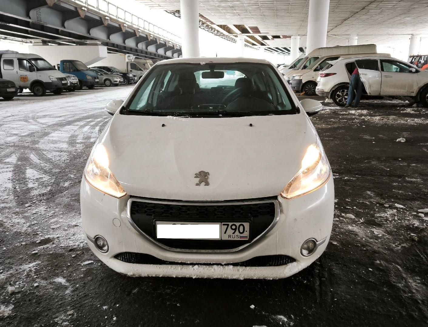 Peugeot 208