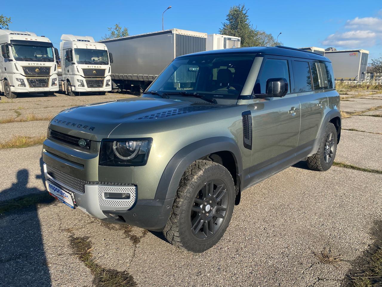Land Rover Defender 110