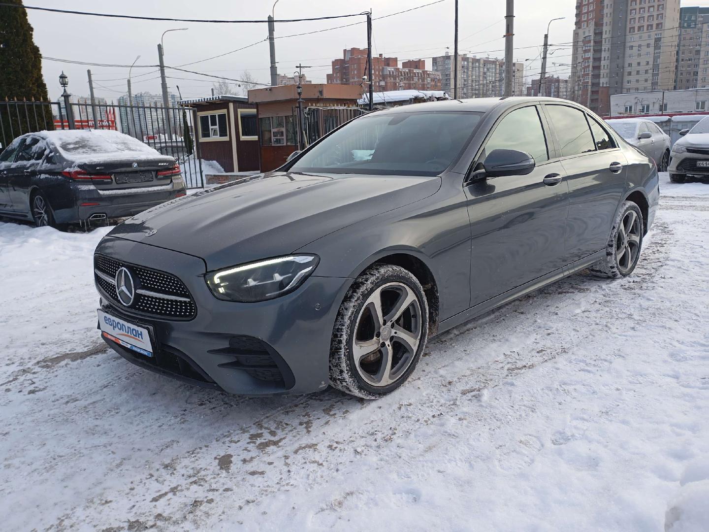 Mercedes-Benz E седан