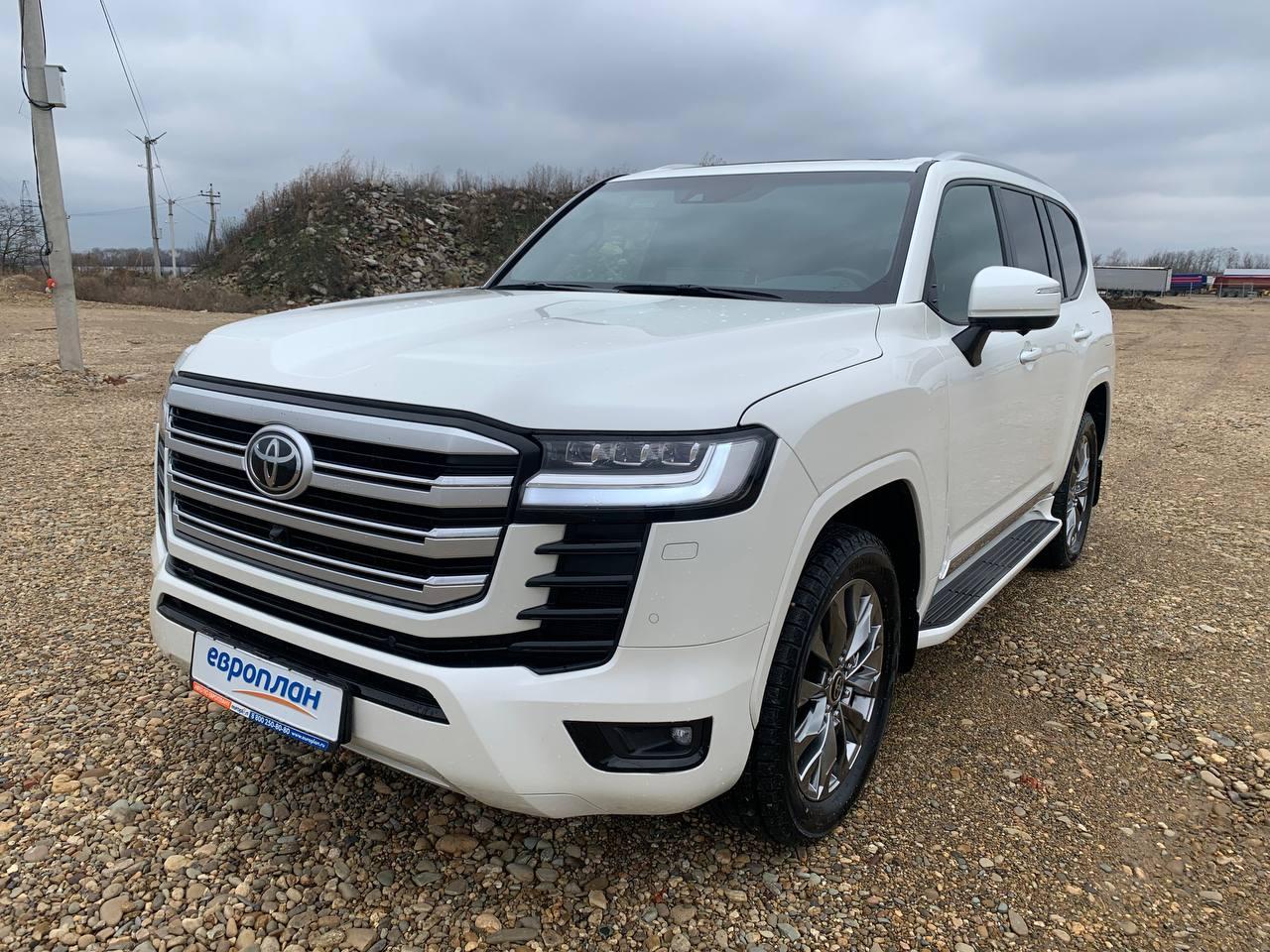 Toyota Land Cruiser 300