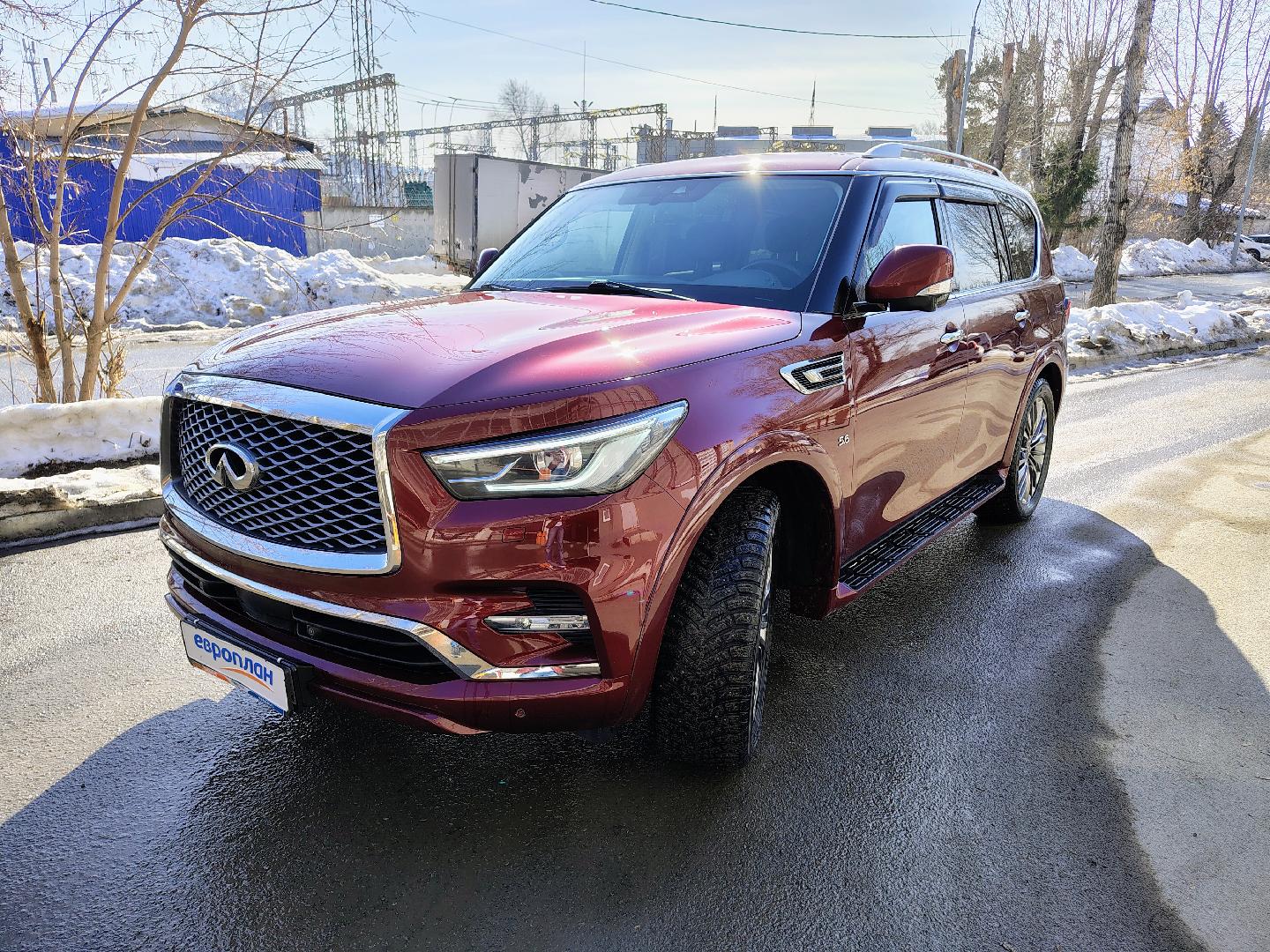 Infiniti QX80