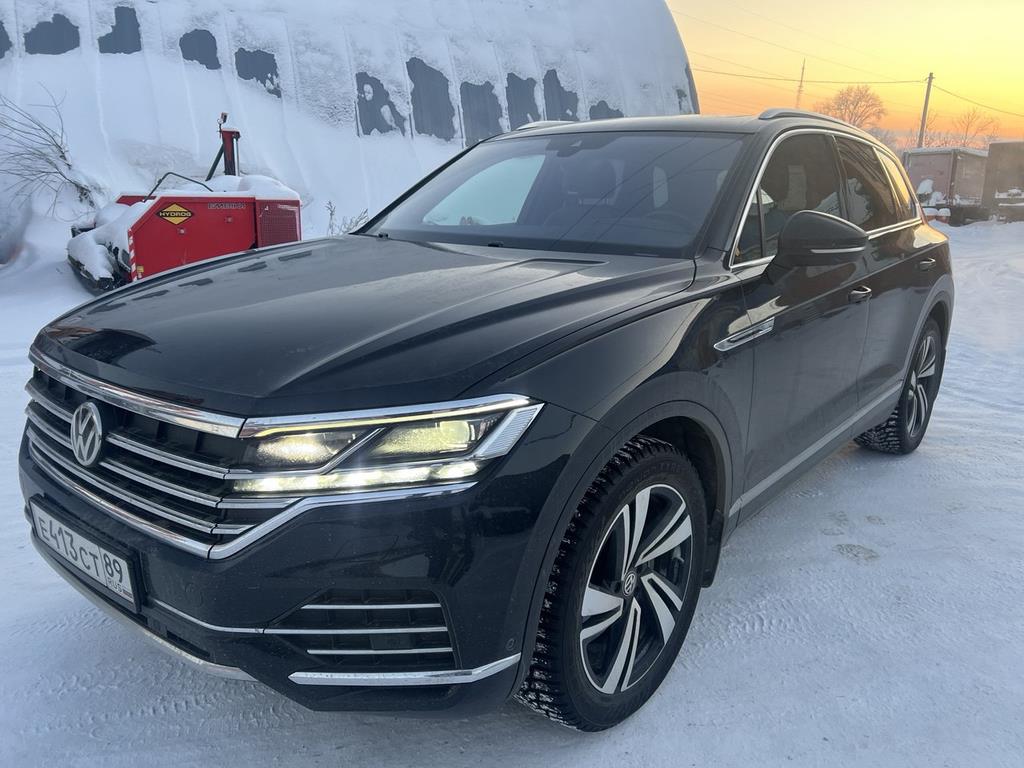 VOLKSWAGEN TOUAREG