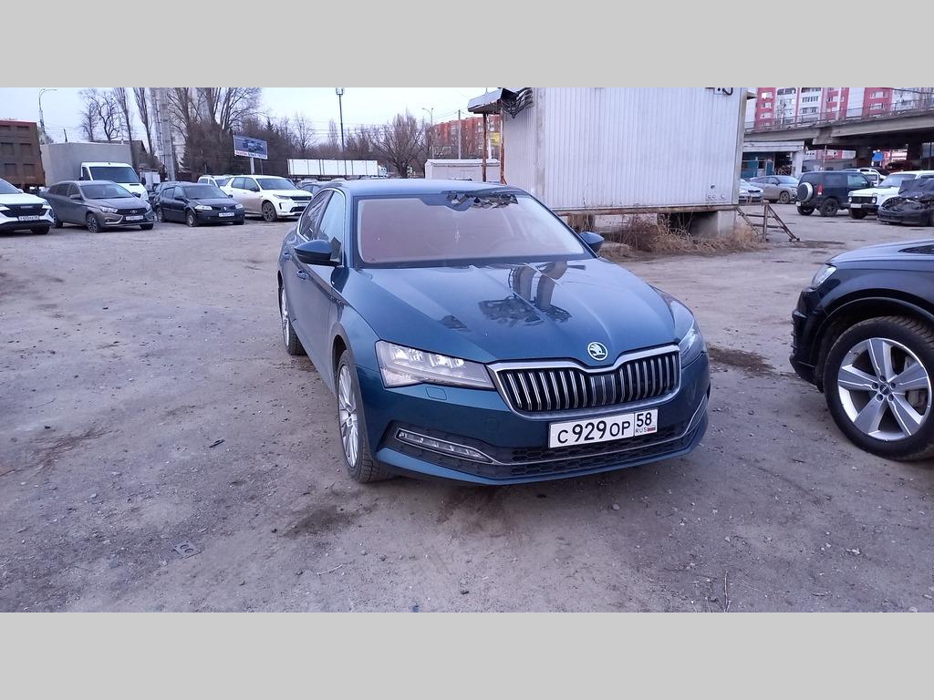 SKODA SUPERB