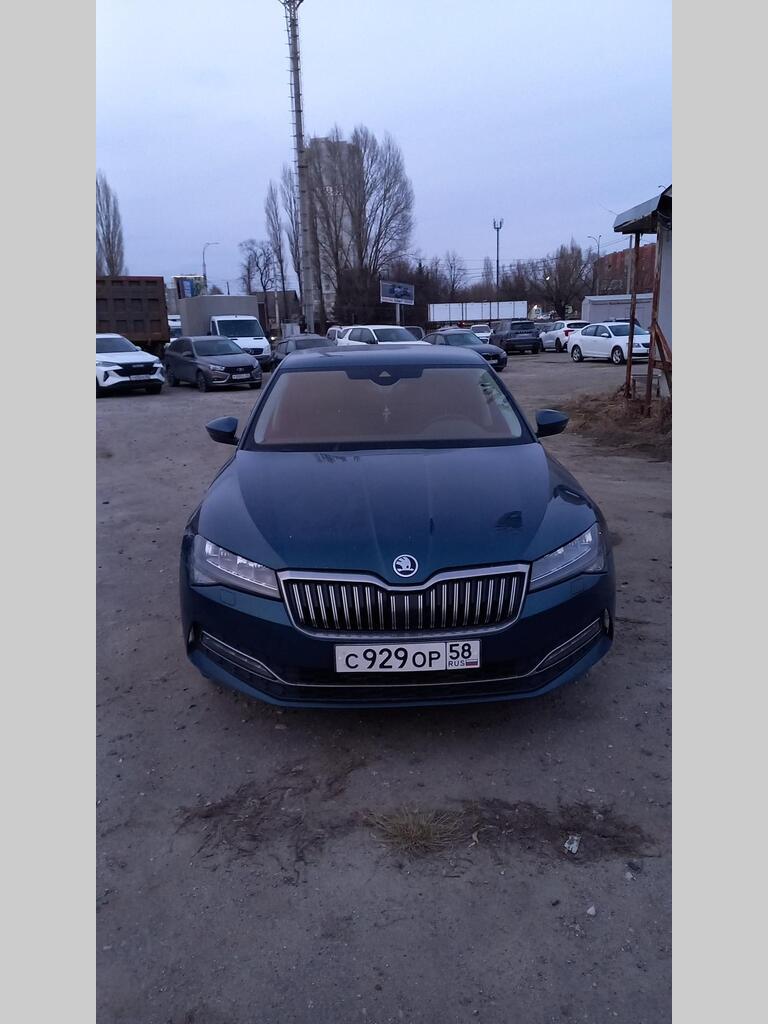 SKODA SUPERB