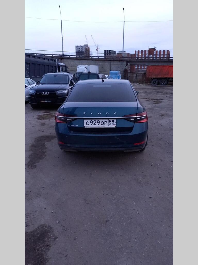 SKODA SUPERB