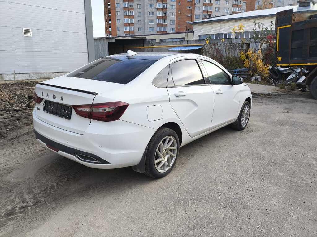 LADA VESTA