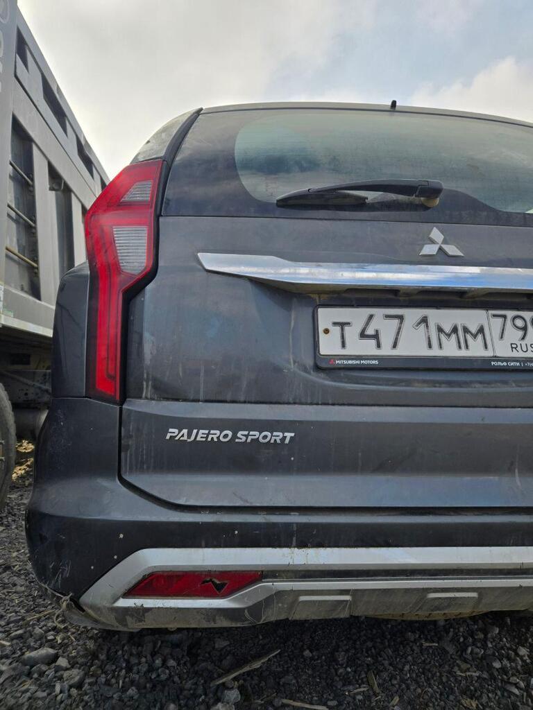 MITSUBISHI PAJERO SPORT