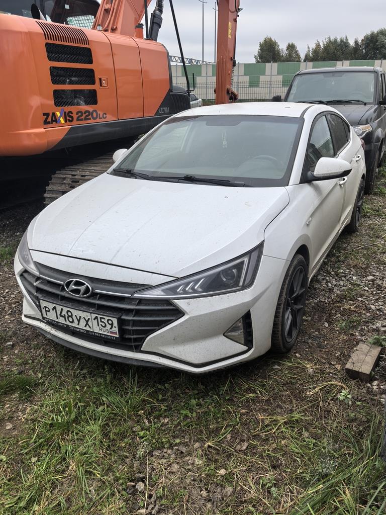 HYUNDAI ELANTRA