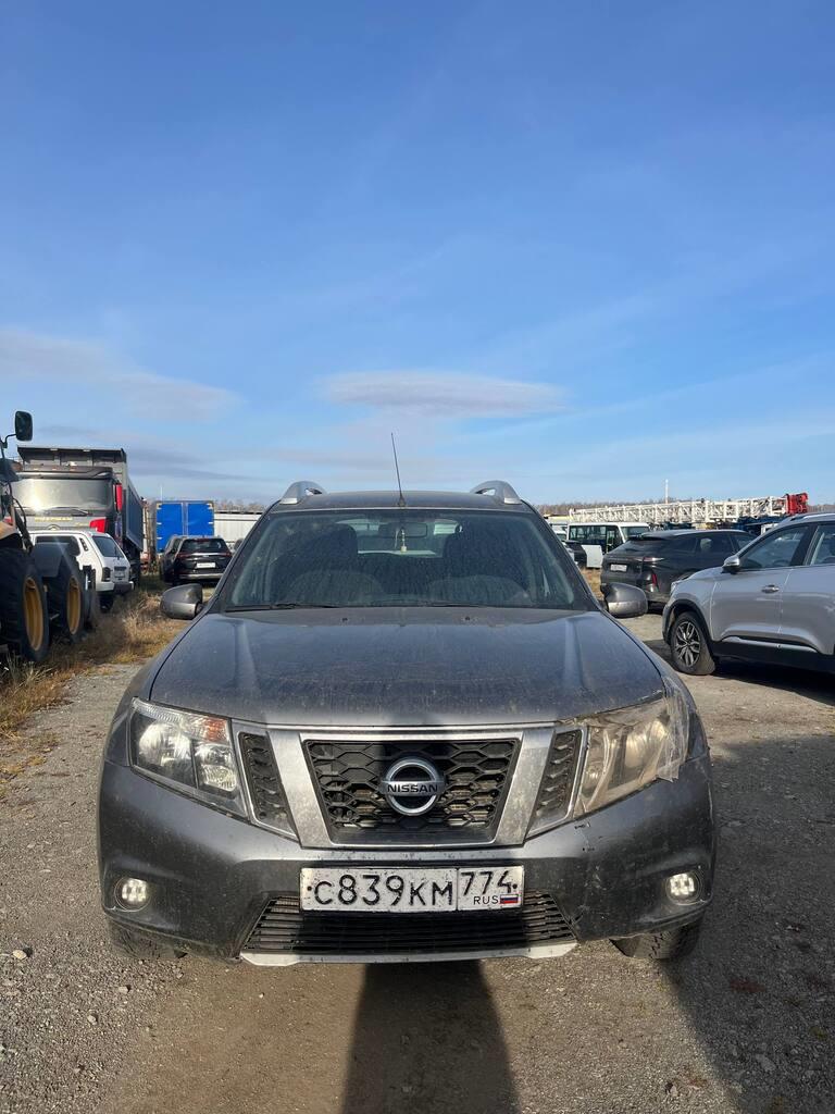 NISSAN TERRANO