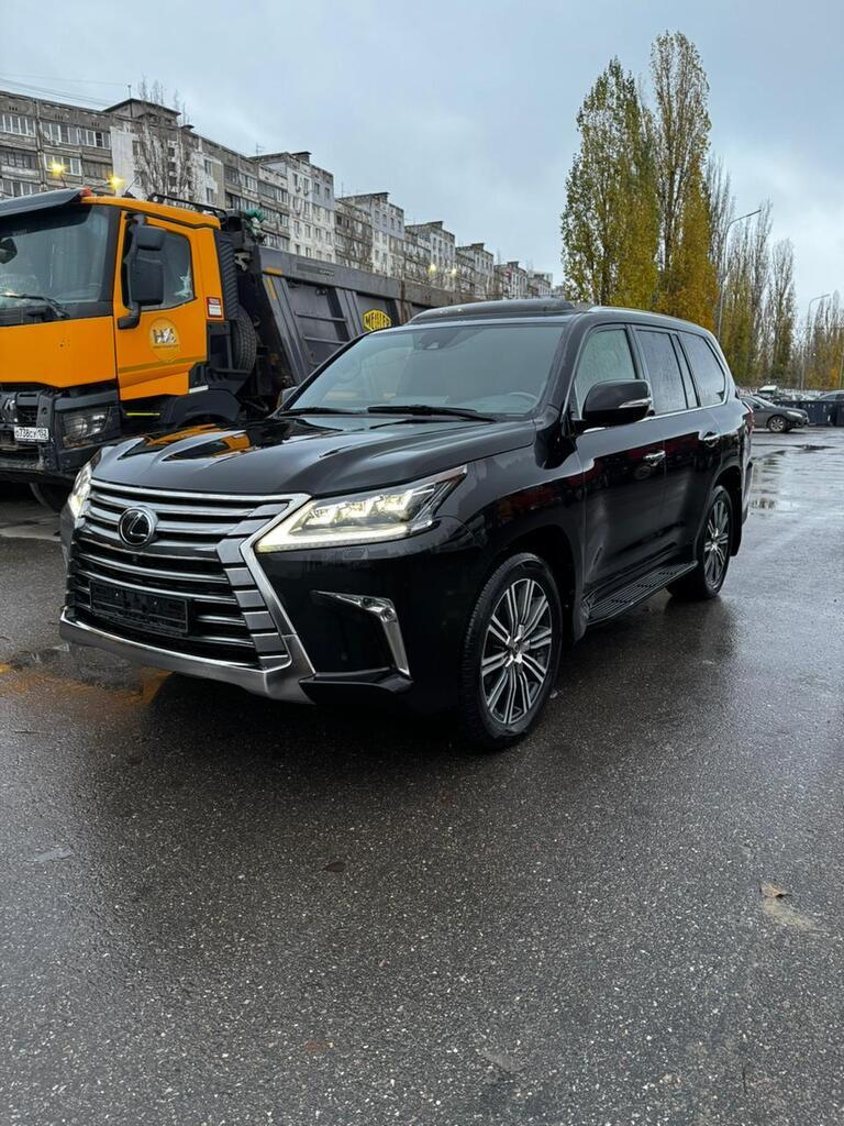 LEXUS LX