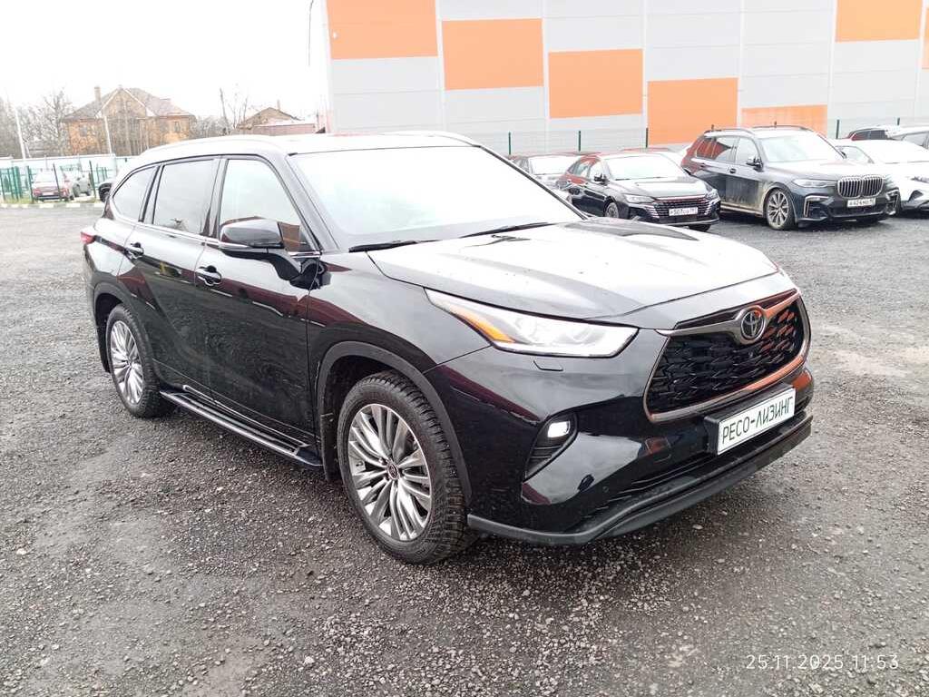 TOYOTA HIGHLANDER