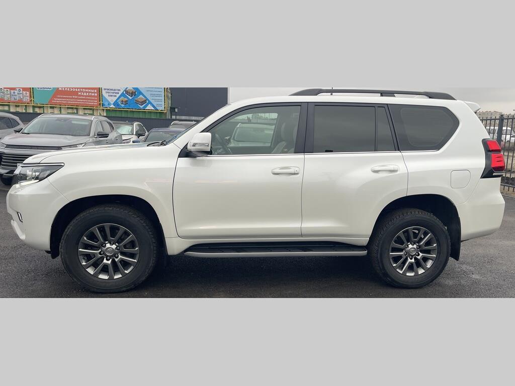 TOYOTA LAND CRUISER