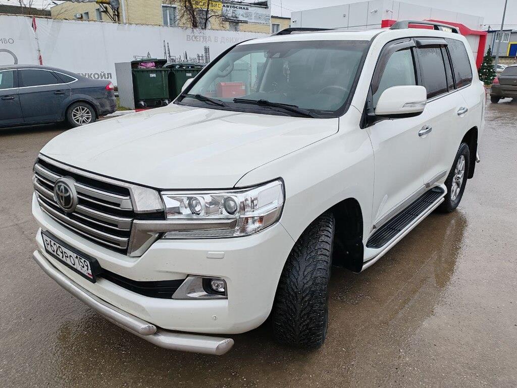 TOYOTA LAND CRUISER 200