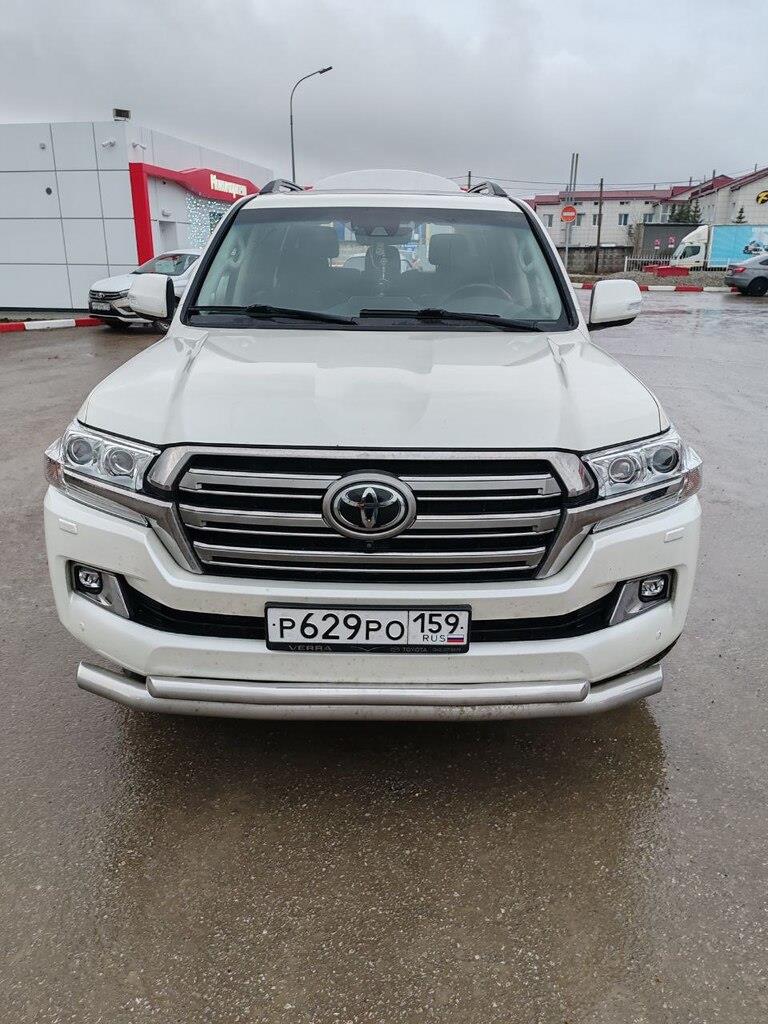 TOYOTA LAND CRUISER 200