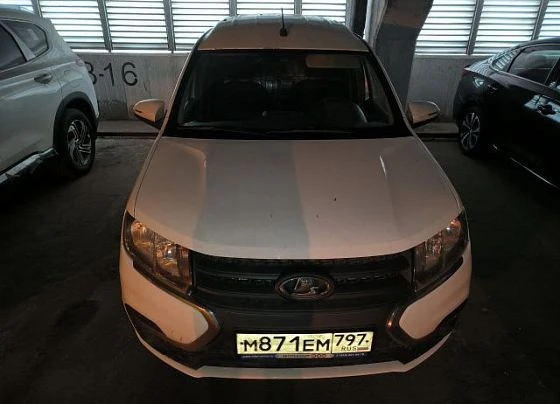 Lada Largus - фото 1