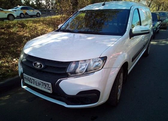 Lada Largus - фото 1