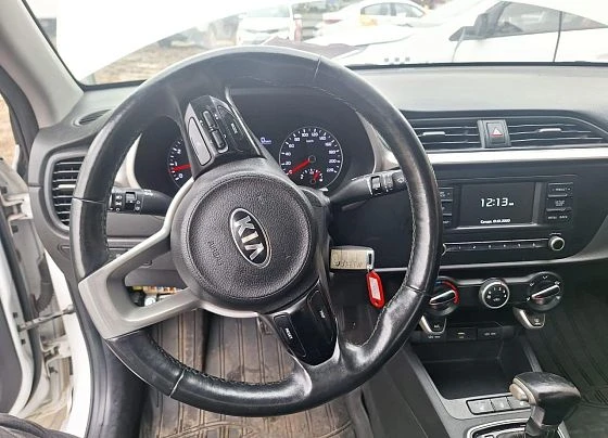 Kia Rio - фото 3