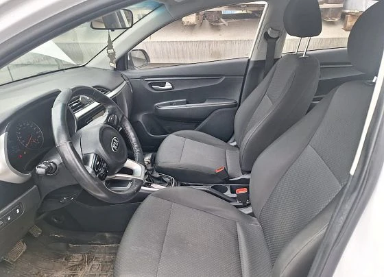 Kia Rio - фото 3