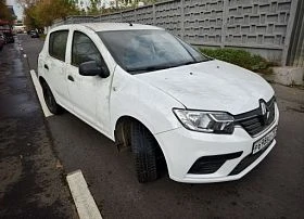 Renault Sandero - фото 1