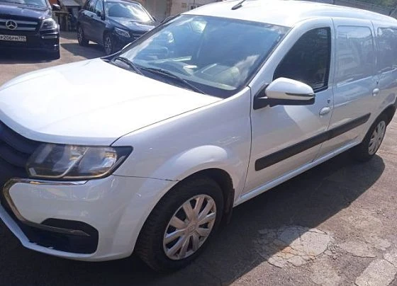 Lada Largus - фото 1