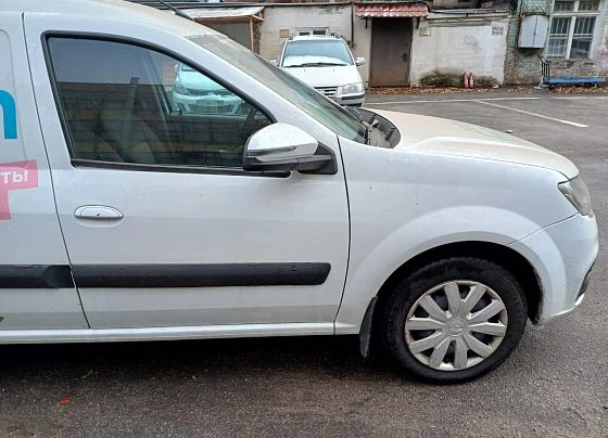 Lada Largus - фото 2