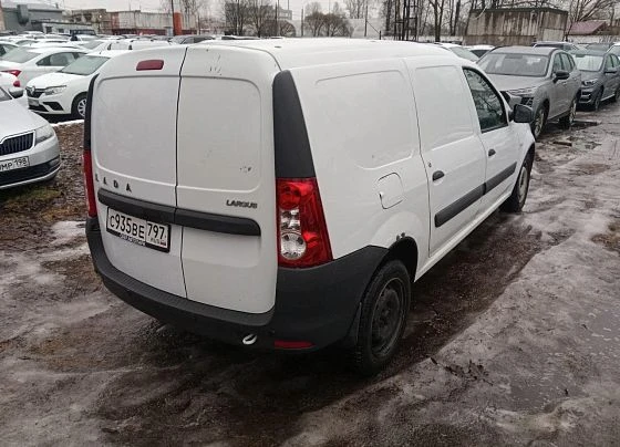 Lada Largus - фото 5