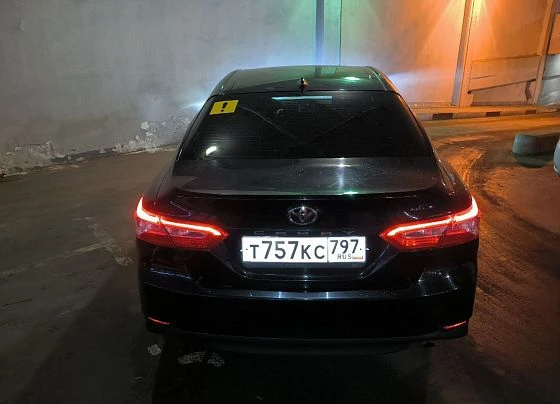 Toyota Camry - фото 4