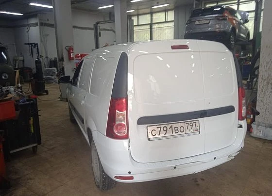 Lada Largus - фото 2