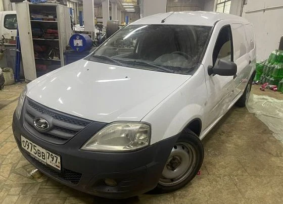 Lada Largus - фото 1