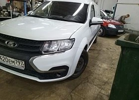 Lada Largus - фото 1
