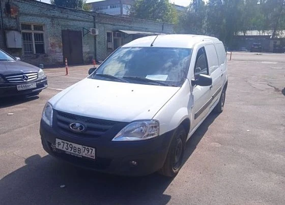 Lada Largus - фото 1
