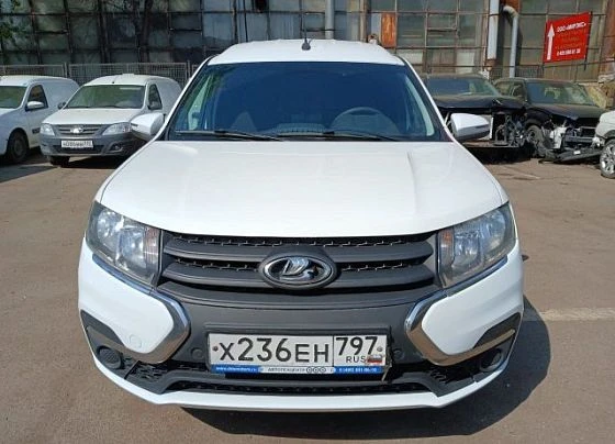Lada Largus - фото 1