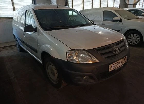 Lada Largus - фото 1
