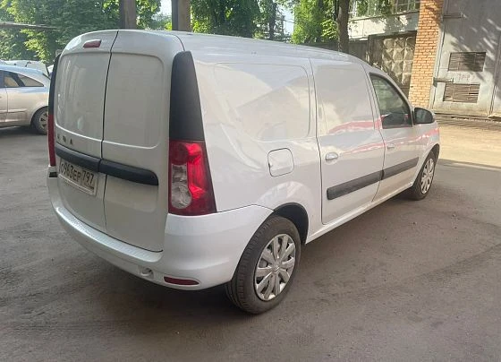 Lada Largus - фото 4