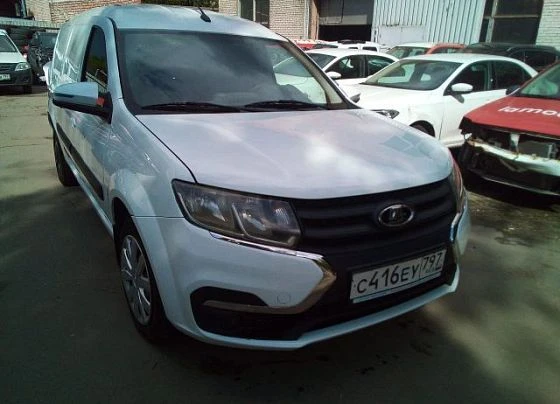 Lada Largus - фото 1