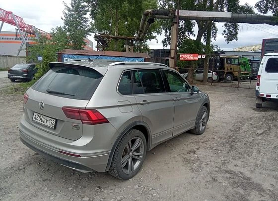 Volkswagen Tiguan - фото 5