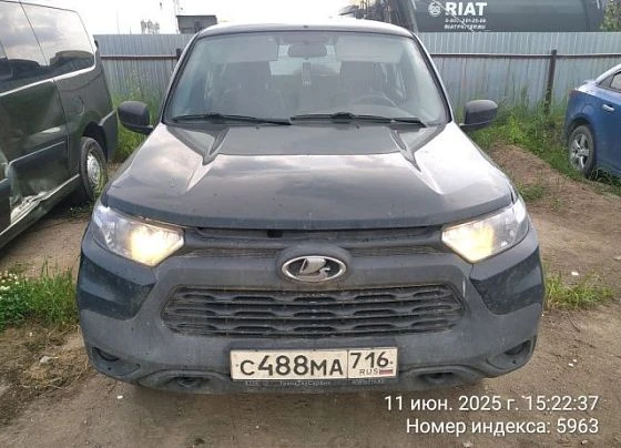 Lada Niva - фото 1