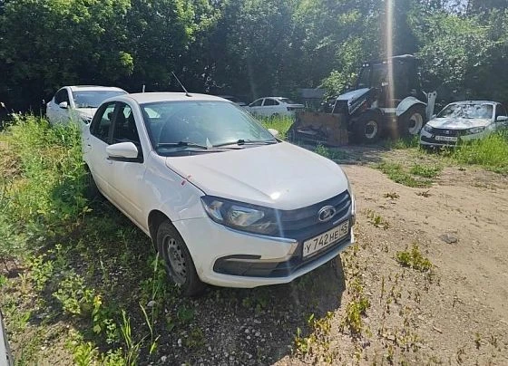 Lada Granta - фото 4