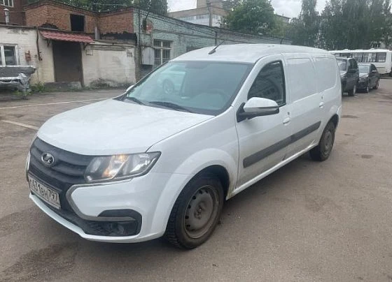 Lada Largus - фото 1