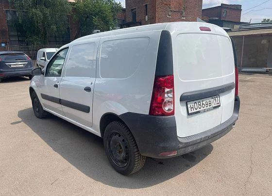 Lada Largus - фото 4