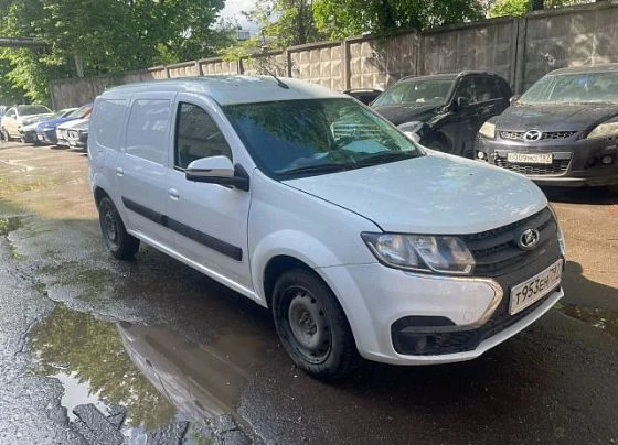 Lada Largus - фото 1