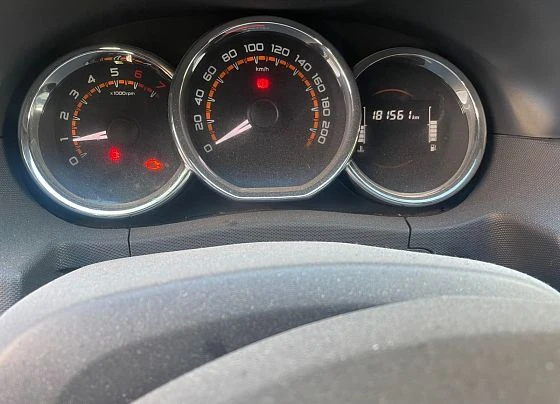 Lada Largus - фото 3