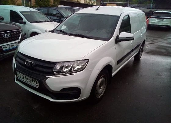 Lada Largus - фото 1