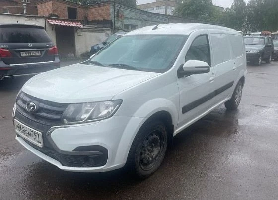 Lada Largus - фото 1