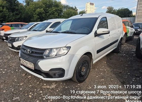 Lada Largus - фото 1