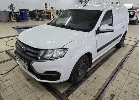 Lada Largus - фото 1